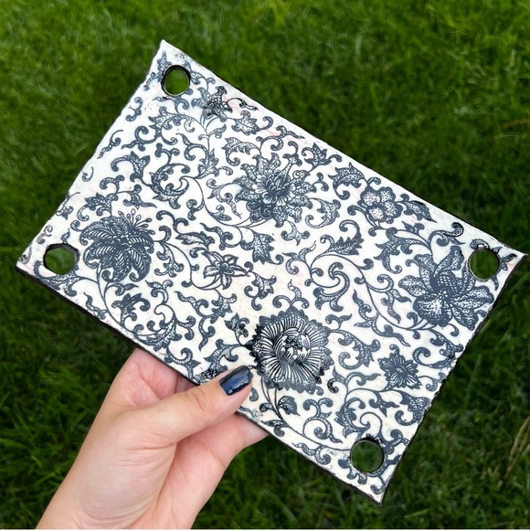 Studio Pottery Floral Lace Vanity Tray Plate or Candle Trinket Plate Curved Edge - Picture 3 of 8